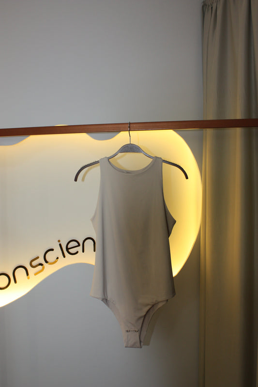 Body Aurora feminino 1 ombro elegante e moderno